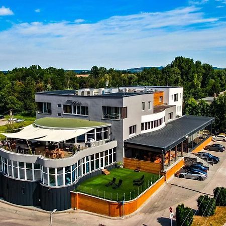 Hotel Kristaly Konferencia & Wellness Ajka Eksteriør billede