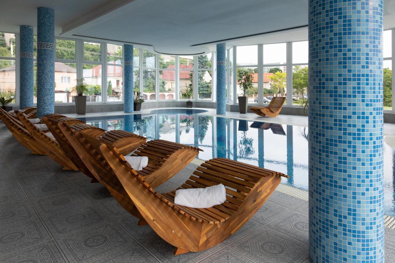 Hotel Kristaly Konferencia & Wellness Ajka Eksteriør billede