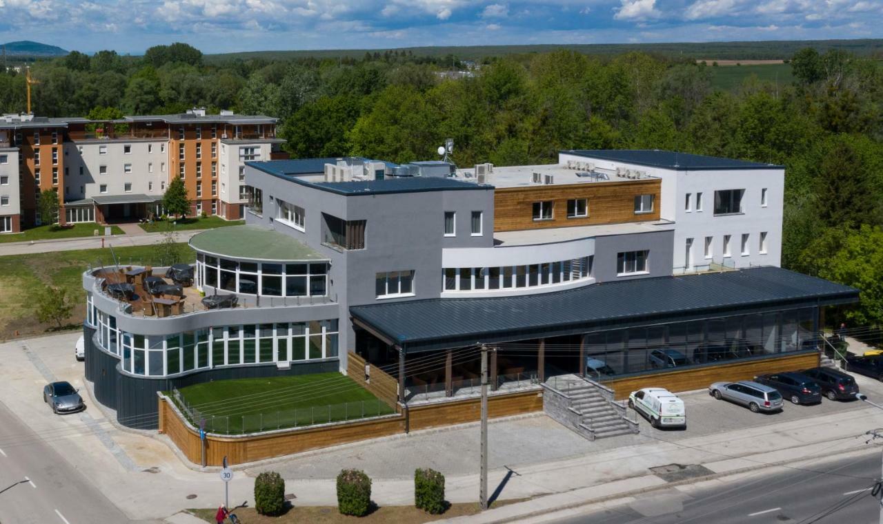 Hotel Kristaly Konferencia & Wellness Ajka Eksteriør billede