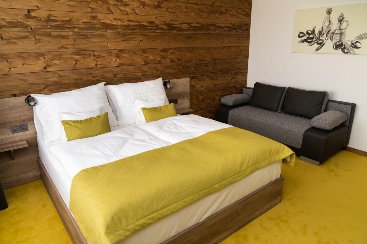 Hotel Kristaly Konferencia & Wellness Ajka Eksteriør billede